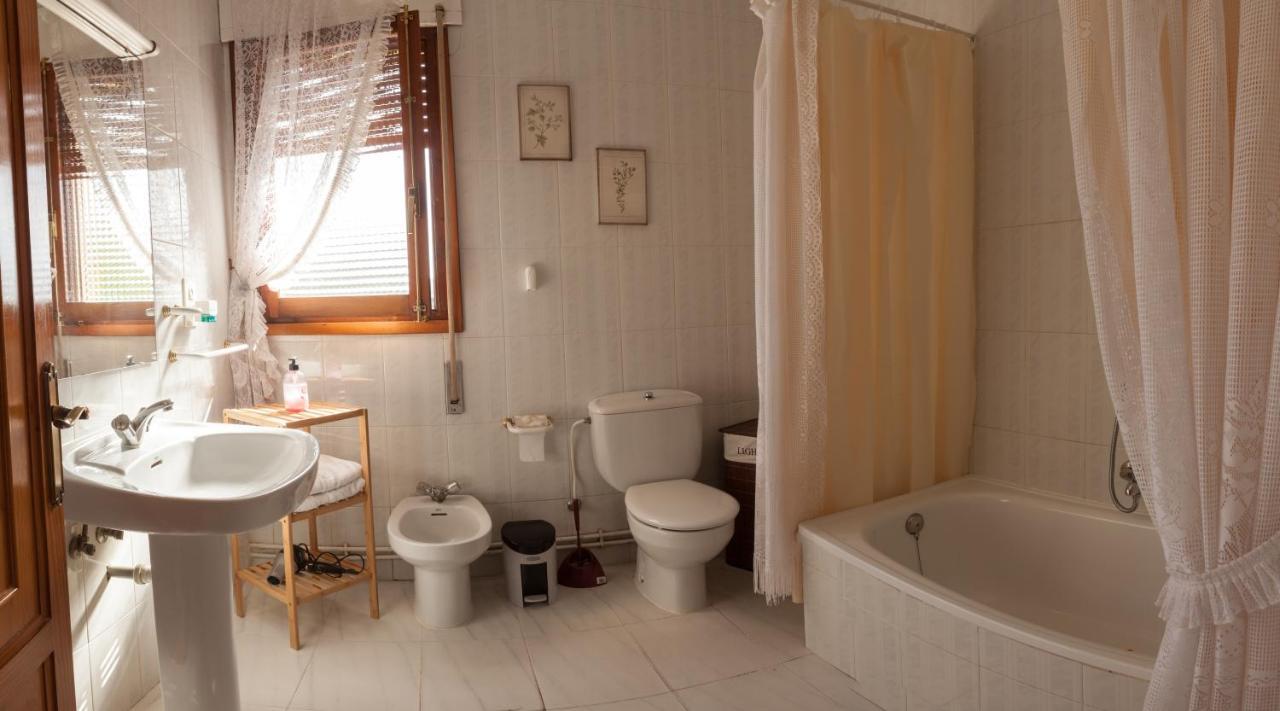 Apartamentos Rurales La Posada De Donato Nuévalos Kültér fotó